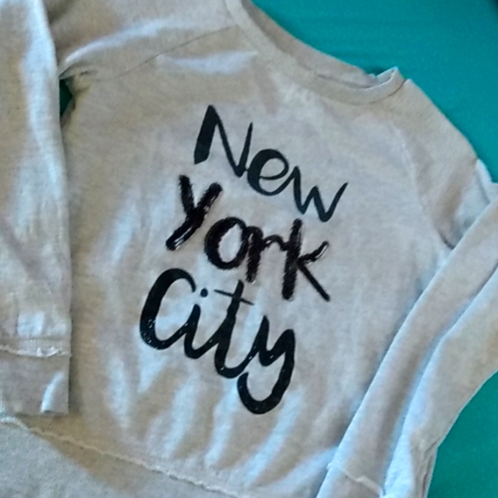 NYC H&M sweatshirt